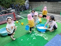 色水・泡遊び2